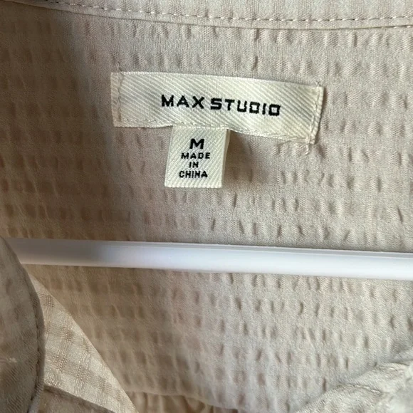 Max Studio grid flutter sleeve blouse - Picture 4 of 8